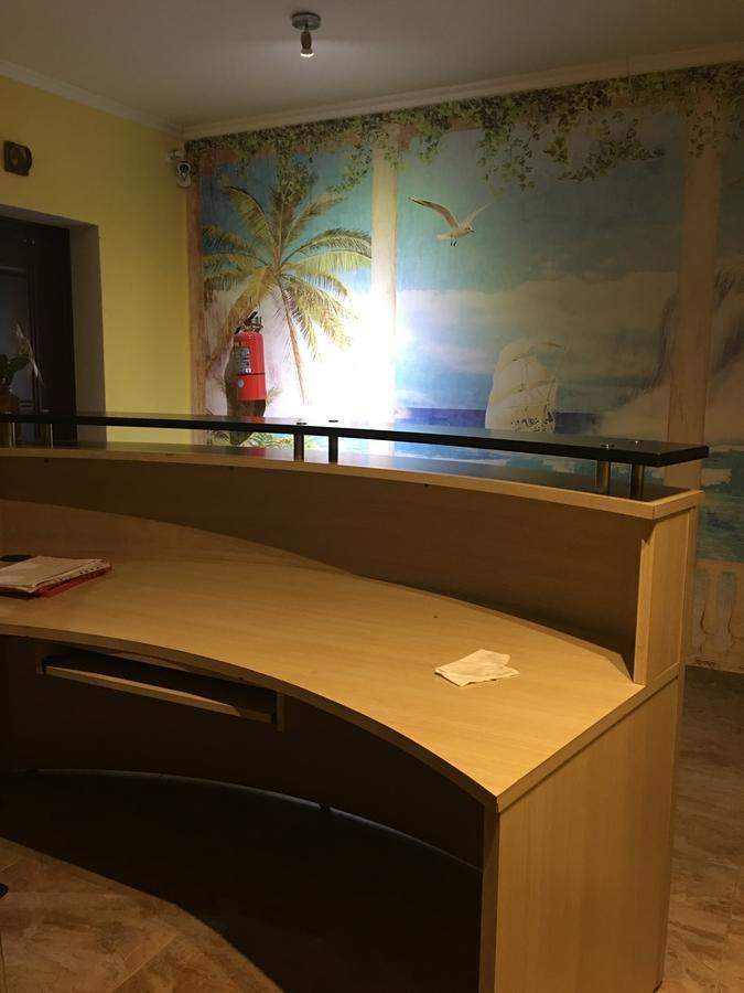モンテ・グランデ Casa Marina Argentina De Aeropuerto Ezeiza Chek-In 24 H 10 Minutos De Aeropuertoホステル エクステリア 写真